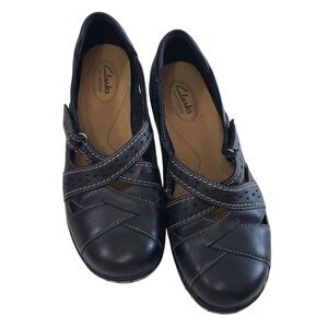 Clarks Bendables Women's Slip On Navy Leather Loafers, Size 8.5 Wide